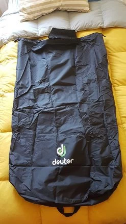 Deuter Flight Cover -Freedom Camping Store 20170121 145515