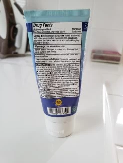 Badger Sport Broad Spectrum SPF 35 Sunscreen -Freedom Camping Store 20180706 091023