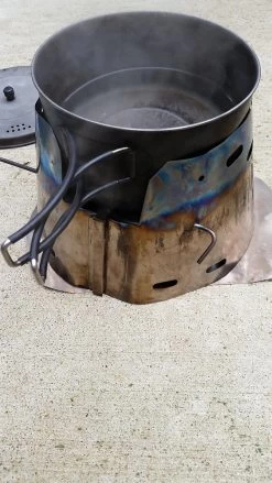 Trail Designs Sidewinder Ti-Tri -Freedom Camping Store AlcoholSetup2