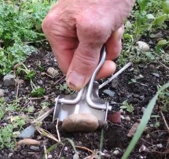 U-Dig-It Pro Folding Shovel -Freedom Camping Store IMG 2168