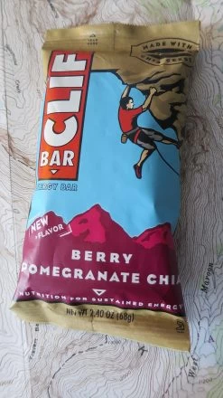 Clif Berry Pomegranate Chia Bar -Freedom Camping Store IMG 3072