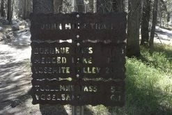 National Geographic John Muir Trail Topographic Map Guide -Freedom Camping Store Tuol027